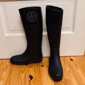 Rain boots